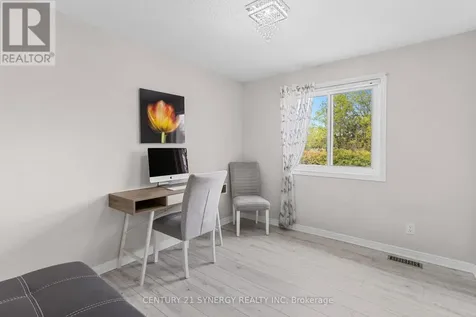 1728 Teakdale Avenue Ottawa ON K1C 6M7
