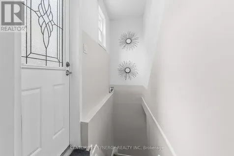 1728 Teakdale Avenue Ottawa ON K1C 6M7