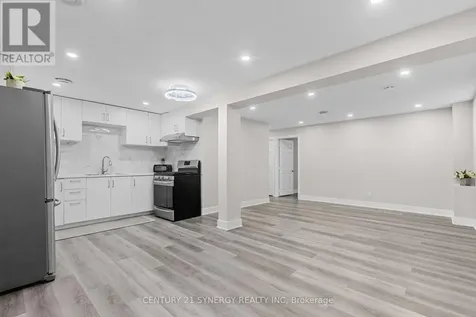 1728 Teakdale Avenue Ottawa ON K1C 6M7