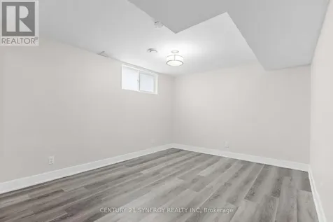 1728 Teakdale Avenue Ottawa ON K1C 6M7