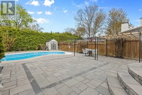 1728 Teakdale Avenue Ottawa ON K1C 6M7