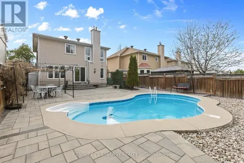 1728 Teakdale Avenue Ottawa ON K1C 6M7