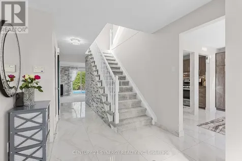 1728 Teakdale Avenue Ottawa ON K1C 6M7