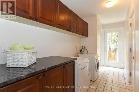 2711 Wyldewood Street Ottawa ON K1T 2S1