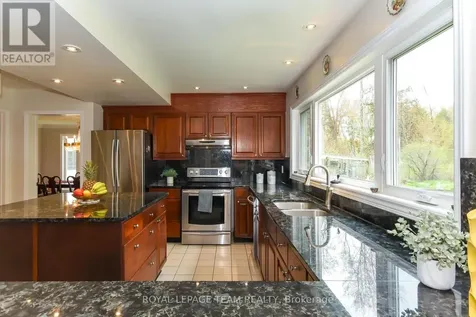2711 Wyldewood Street Ottawa ON K1T 2S1