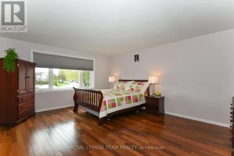 2711 Wyldewood Street Ottawa ON K1T 2S1