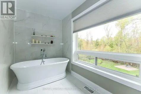 2711 Wyldewood Street Ottawa ON K1T 2S1