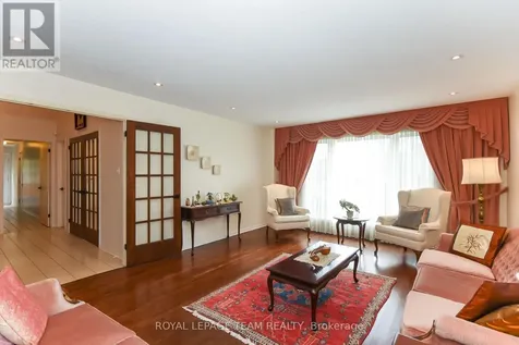 2711 Wyldewood Street Ottawa ON K1T 2S1