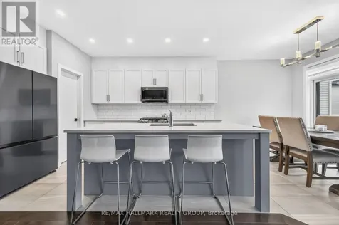 843 Sendero Way Ottawa ON K2S 2W9