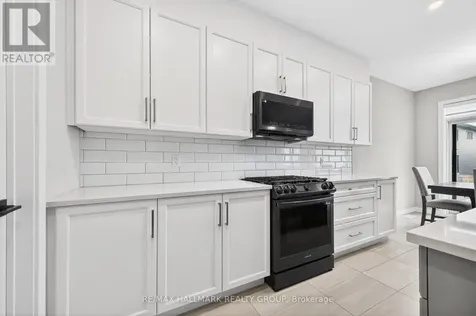 843 Sendero Way Ottawa ON K2S 2W9