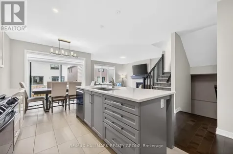 843 Sendero Way Ottawa ON K2S 2W9