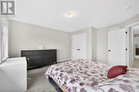 843 Sendero Way Ottawa ON K2S 2W9