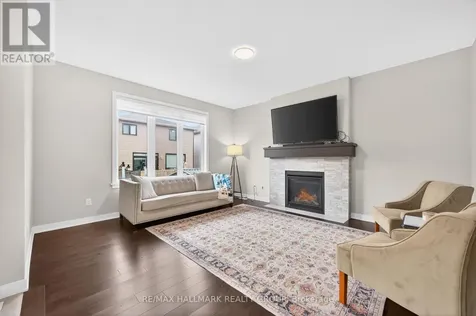 843 Sendero Way Ottawa ON K2S 2W9