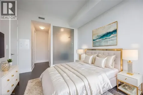 29 Queens Quay East Toronto ON M5E 0A4