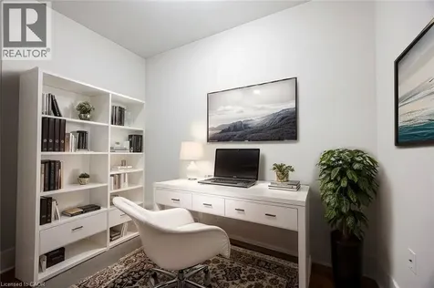 29 Queens Quay East Toronto ON M5E 0A4