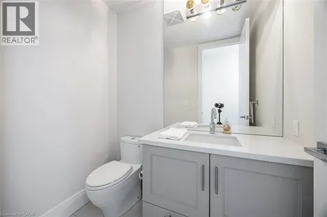 29 Queens Quay East Toronto ON M5E 0A4