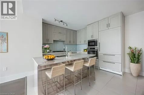 29 Queens Quay East Toronto ON M5E 0A4