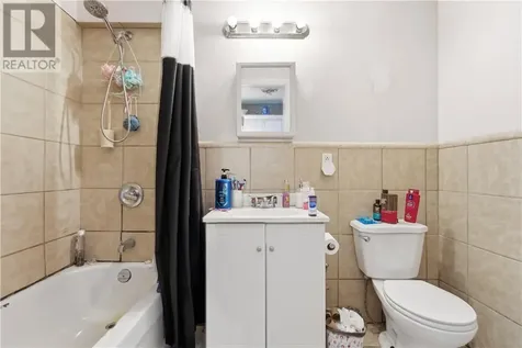 427 Montague Avenue Sudbury ON p3c 4g6