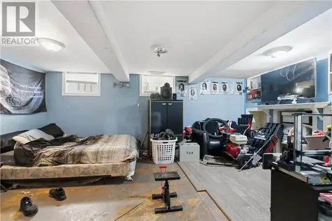 427 Montague Avenue Sudbury ON p3c 4g6
