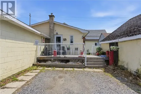 427 Montague Avenue Sudbury ON p3c 4g6