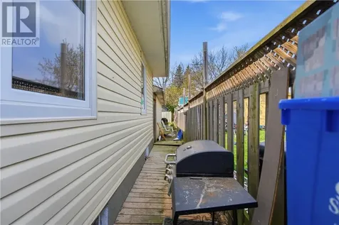 427 Montague Avenue Sudbury ON p3c 4g6
