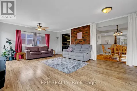 576 Browning Avenue Ottawa ON K1G 0T4