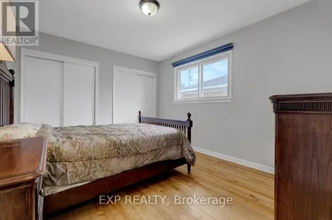 576 Browning Avenue Ottawa ON K1G 0T4