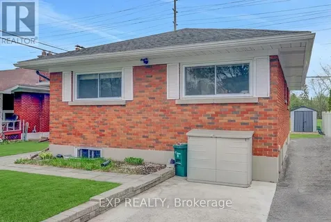 576 Browning Avenue Ottawa ON K1G 0T4