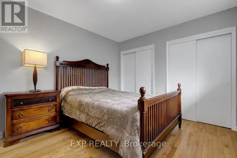 576 Browning Avenue Ottawa ON K1G 0T4