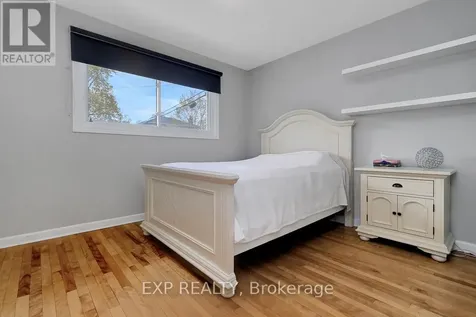 576 Browning Avenue Ottawa ON K1G 0T4