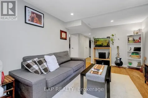 576 Browning Avenue Ottawa ON K1G 0T4