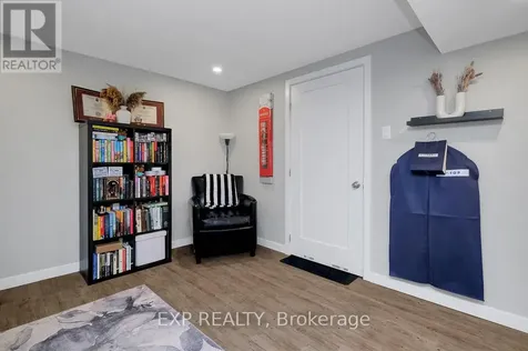 576 Browning Avenue Ottawa ON K1G 0T4