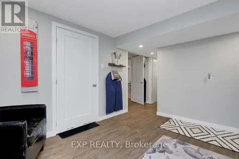 576 Browning Avenue Ottawa ON K1G 0T4