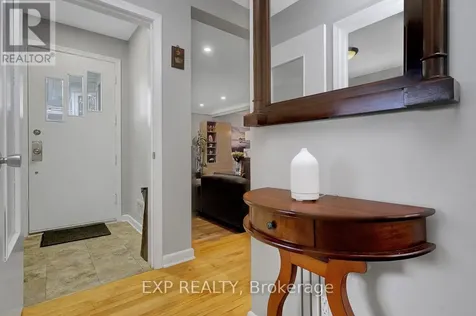 576 Browning Avenue Ottawa ON K1G 0T4