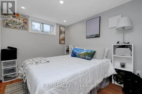 576 Browning Avenue Ottawa ON K1G 0T4