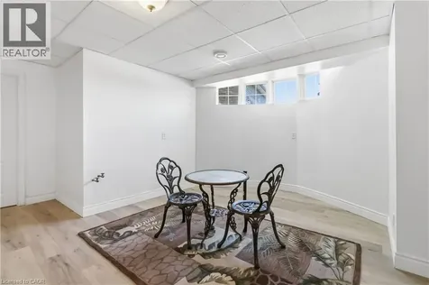 1401 Tamworth Court Burlington ON L7P 4V3