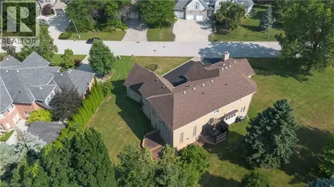 1401 Tamworth Court Burlington ON L7P 4V3