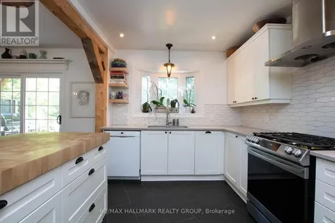 42 Glengarry Road Ottawa ON K1S 0L5