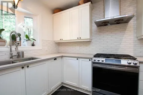 42 Glengarry Road Ottawa ON K1S 0L5