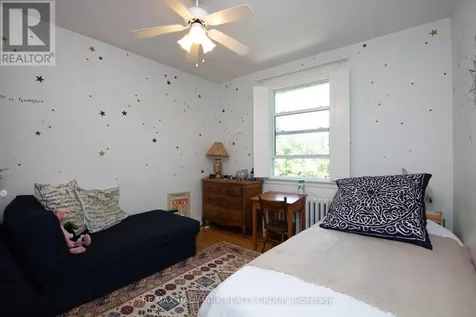 42 Glengarry Road Ottawa ON K1S 0L5