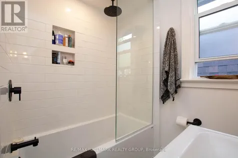 42 Glengarry Road Ottawa ON K1S 0L5