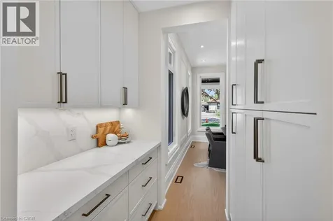 148 Herald Avenue Oakville ON L6K 1S2