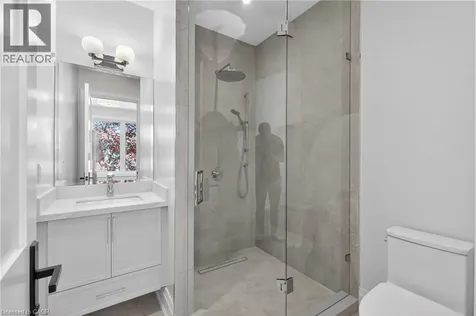 148 Herald Avenue Oakville ON L6K 1S2