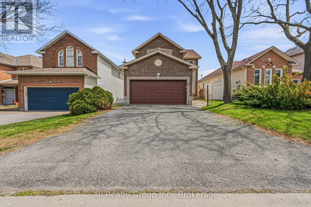 132 Grenadier Way Ottawa ON K2J 4M1