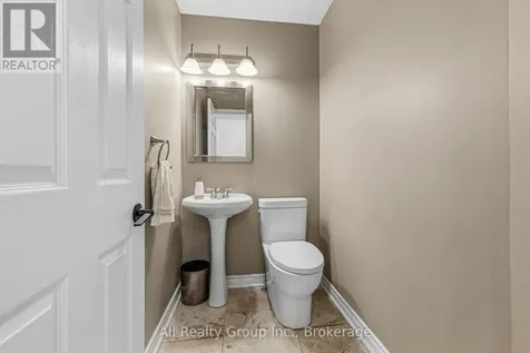 132 Grenadier Way Ottawa ON K2J 4M1