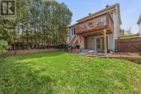 132 Grenadier Way Ottawa ON K2J 4M1
