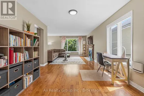 132 Grenadier Way Ottawa ON K2J 4M1