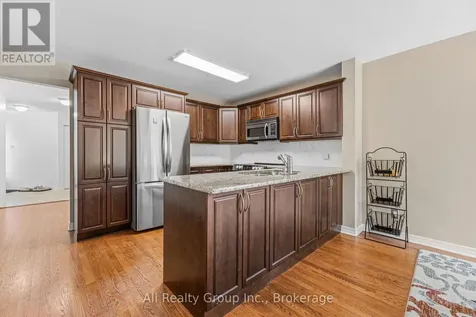 132 Grenadier Way Ottawa ON K2J 4M1