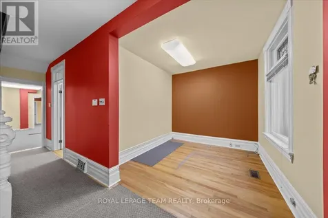17 Arlington Avenue Ottawa ON K2P 1C1