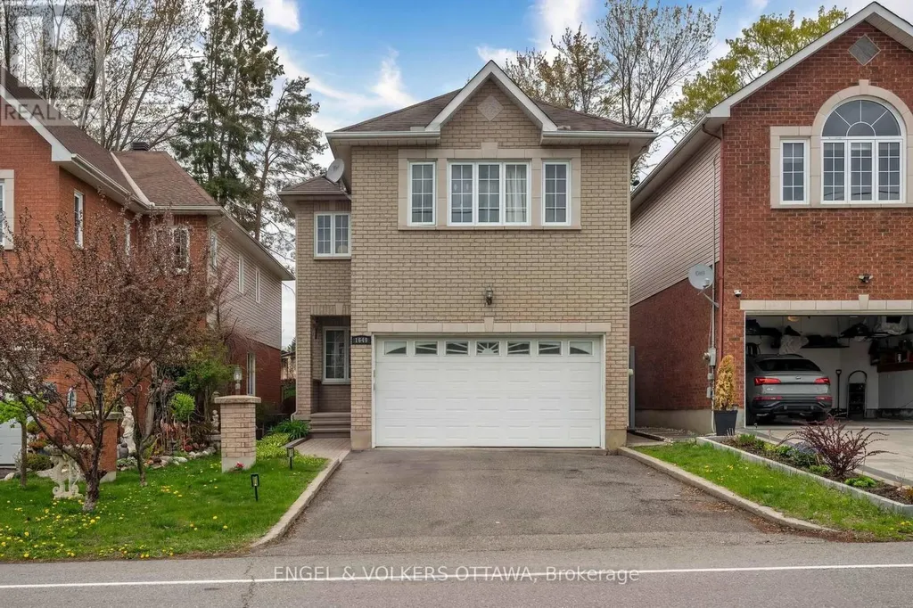 1649 Rosebella Avenue Ottawa ON K1T 1E9